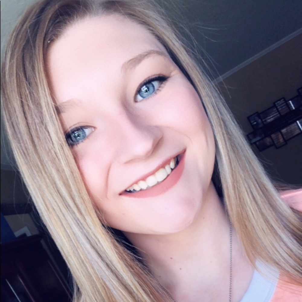 Meet your Posher, Brittany